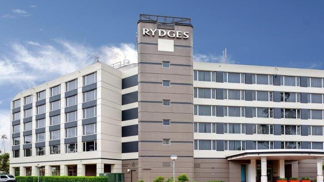 Rydges Bankstown Hotel Buitenkant foto